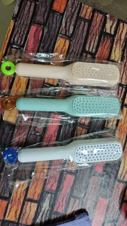 BrushBuddy Self-Cleaning Comb